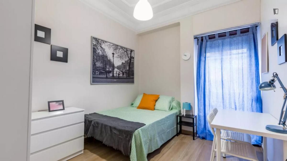 Bedroom of Apartment to share in  Valencia Capital  with Furnished, Oven and Washing machine