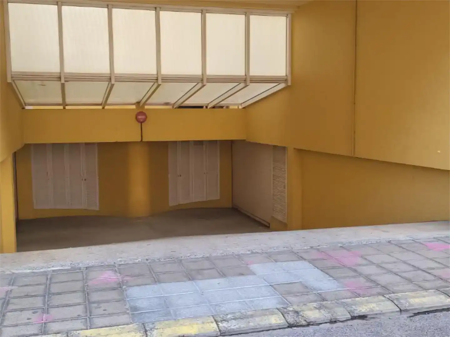 Außenansicht von Garage zum Verkauf in La Oliva