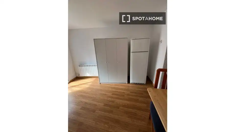 Room in Zaragoza, Zaragoza