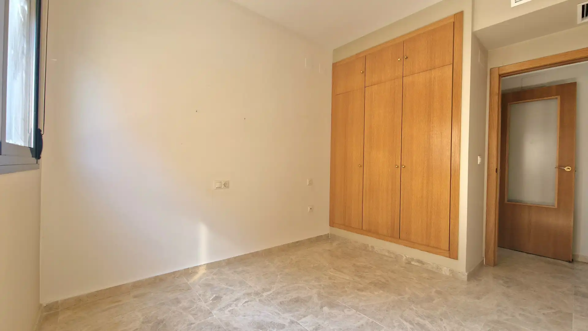 Habitación de Piso en venta en Mairena del Aljarafe con Aire acondicionado, Trastero y Horno