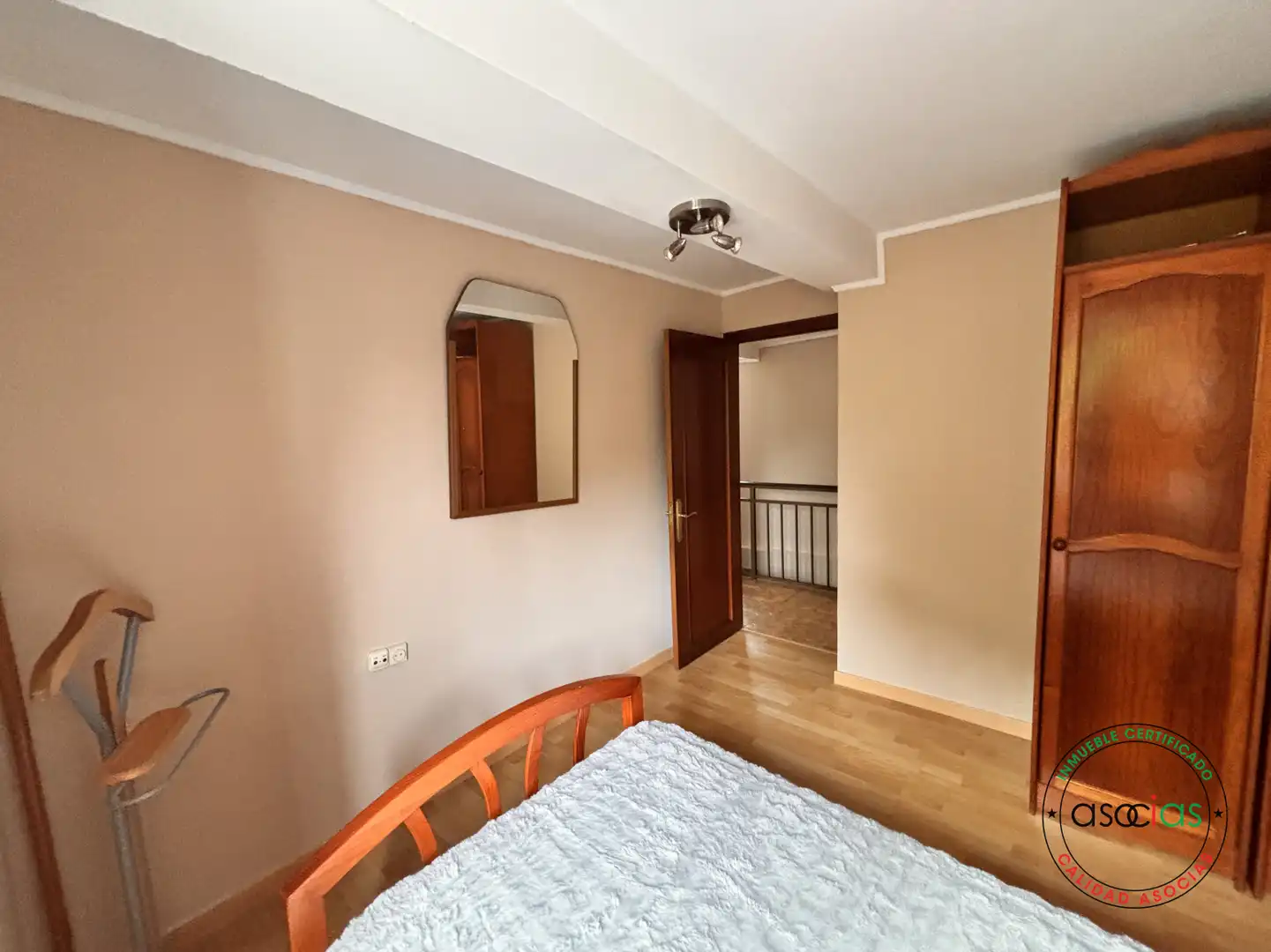 Schlafzimmer von Einfamilien-Reihenhaus zum Verkauf in Ribadeo mit Heizung und Abstellraum