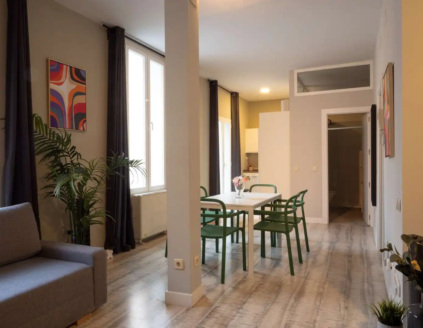 Menjador de Apartament per a compartir en Madrid amb Aire condicionat, Calefacció i Terrassa