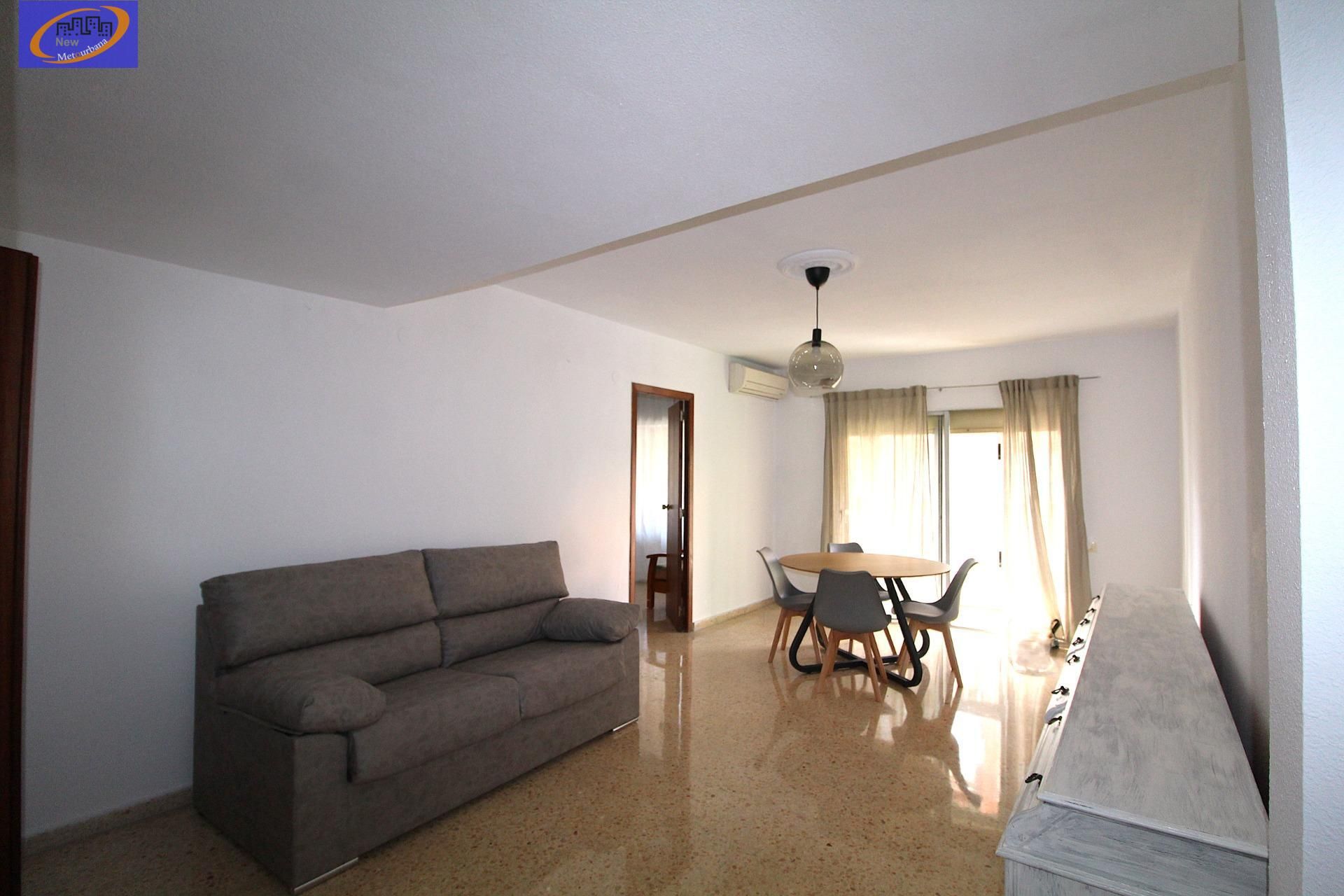 Sala d'estar de Pis de lloguer en Mislata amb Balcó