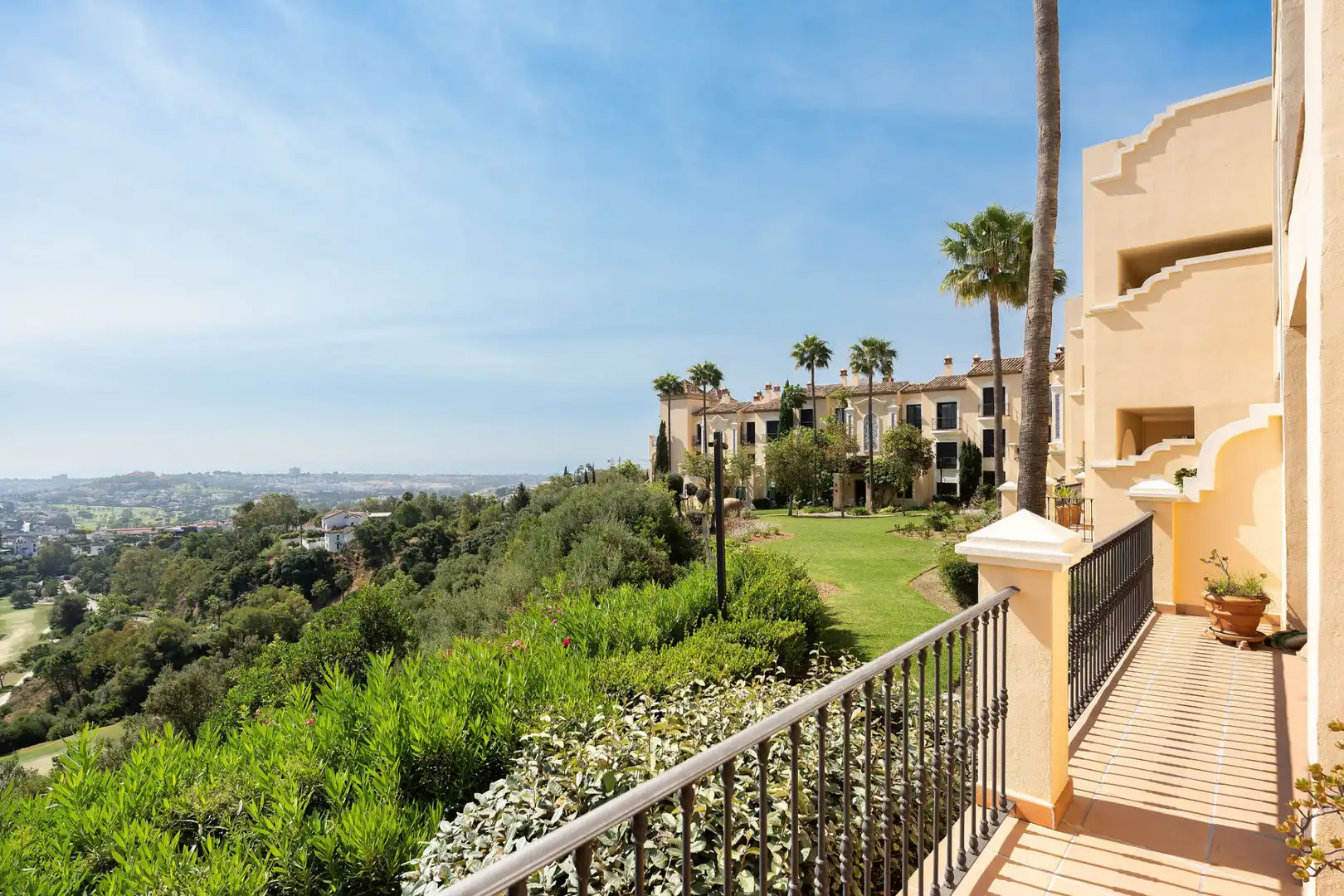 Home with pool for sale in La Quinta, imagen 2