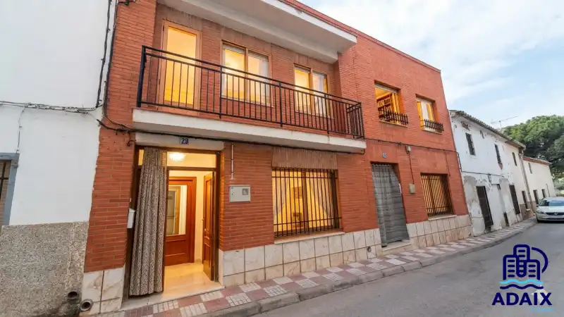 Vista exterior de Casa o chalet en venta en La Villa de Don Fadrique con Calefacción
