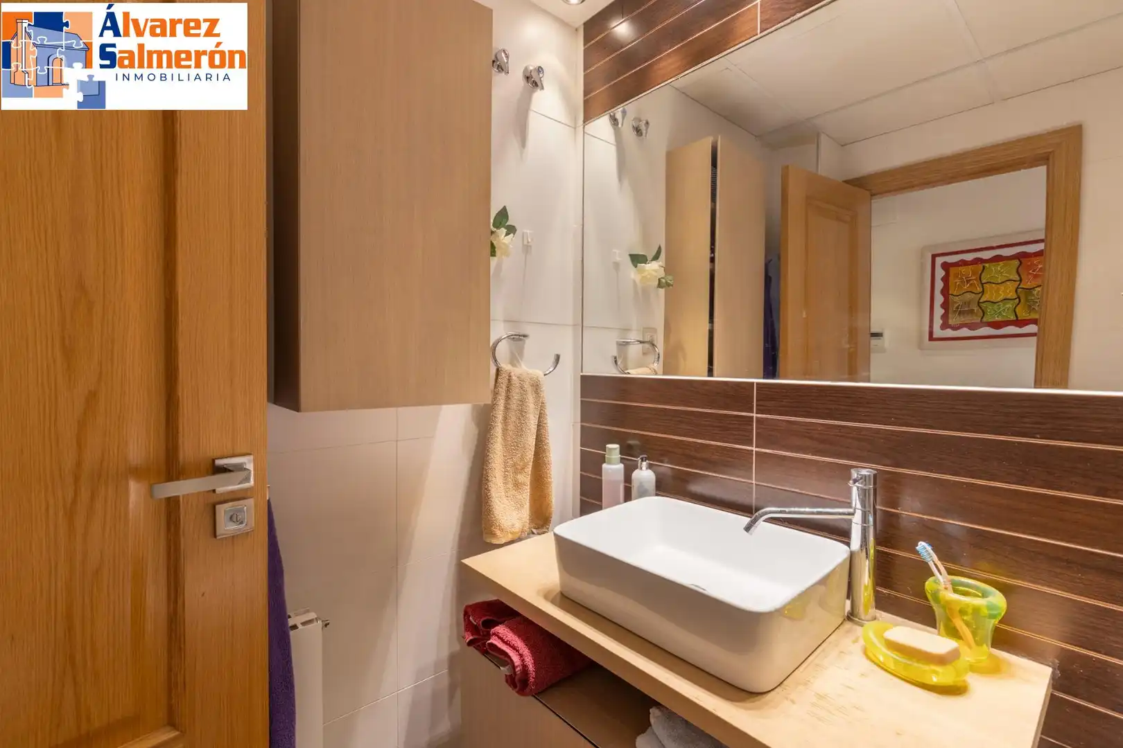 Baño de Casa adosada en venta en Granada con Aire acondicionado, Calefacción y Balcón