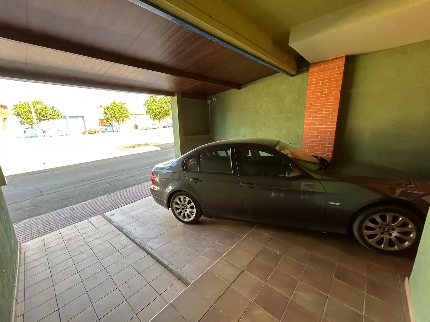Parking de Casa adosada en venta en Poblete con Aire acondicionado, Calefacción y Jardín privado