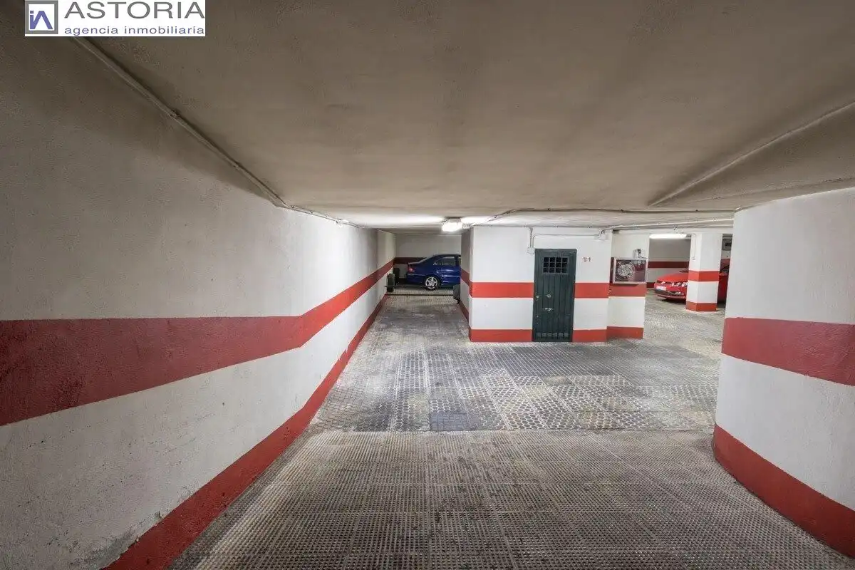 Einzelparkplatz zur Miete in Avenida Constitución 44, imagen 7