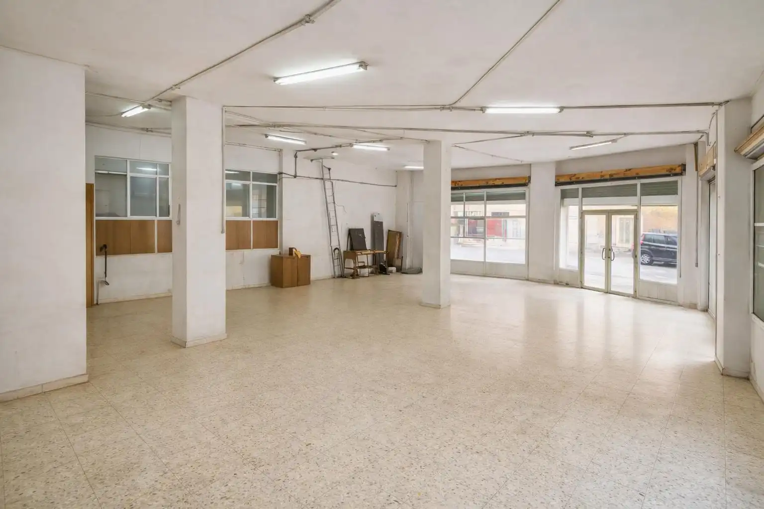 Local comercial de lloguer a Calle de San Salvador, imagen 10