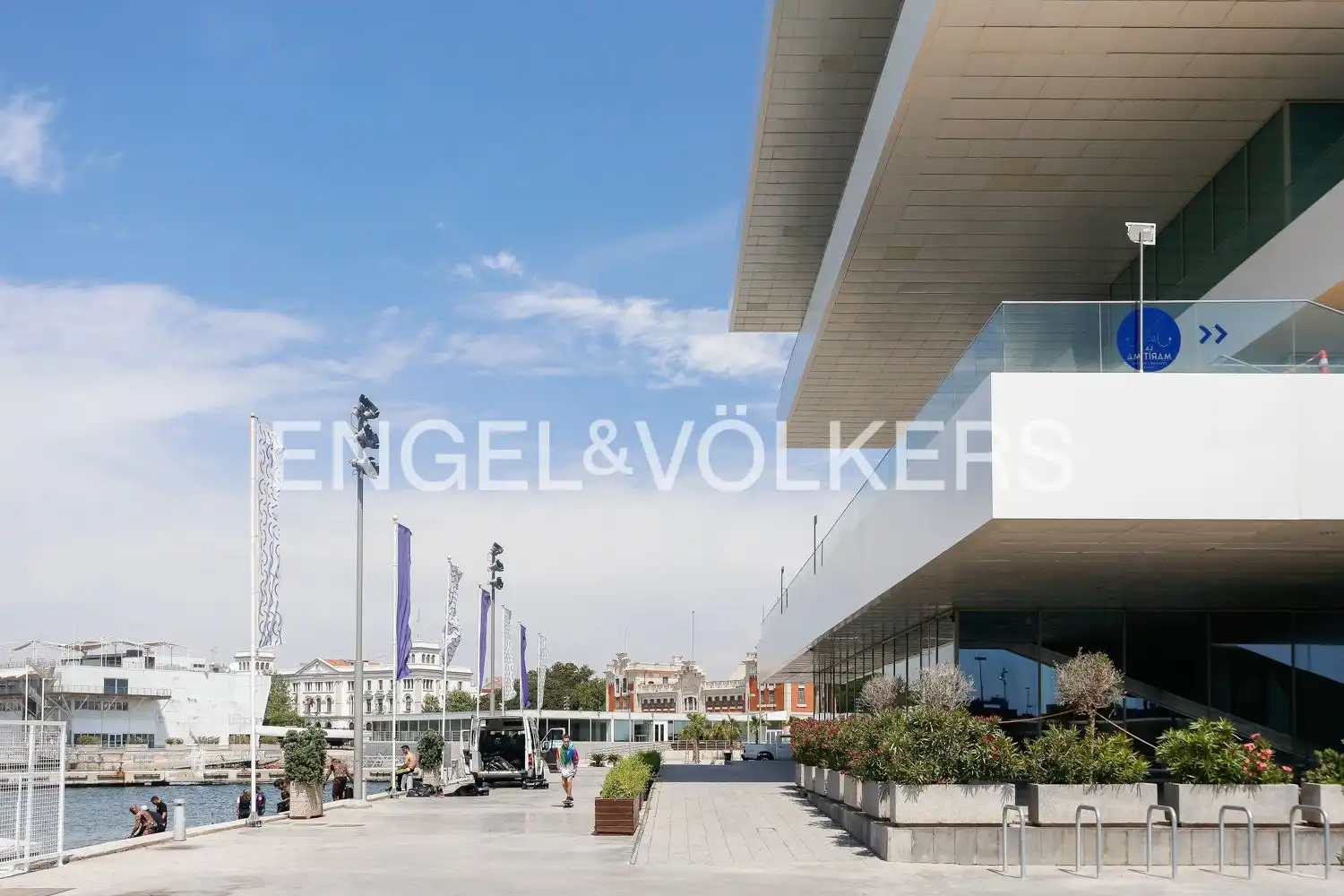 Außenansicht von Wohnung zur Miete in Valencia mit Klimaanlage, Heizung und Möbliert