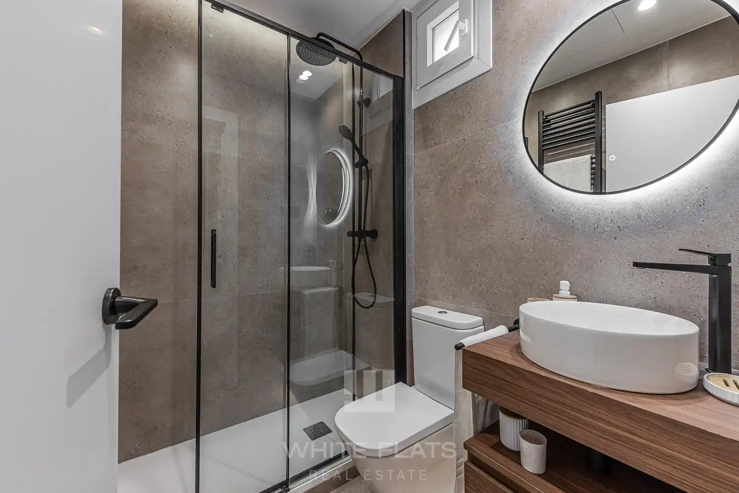 Baño de Piso en venta en Madrid con Aire acondicionado, Calefacción y Terraza