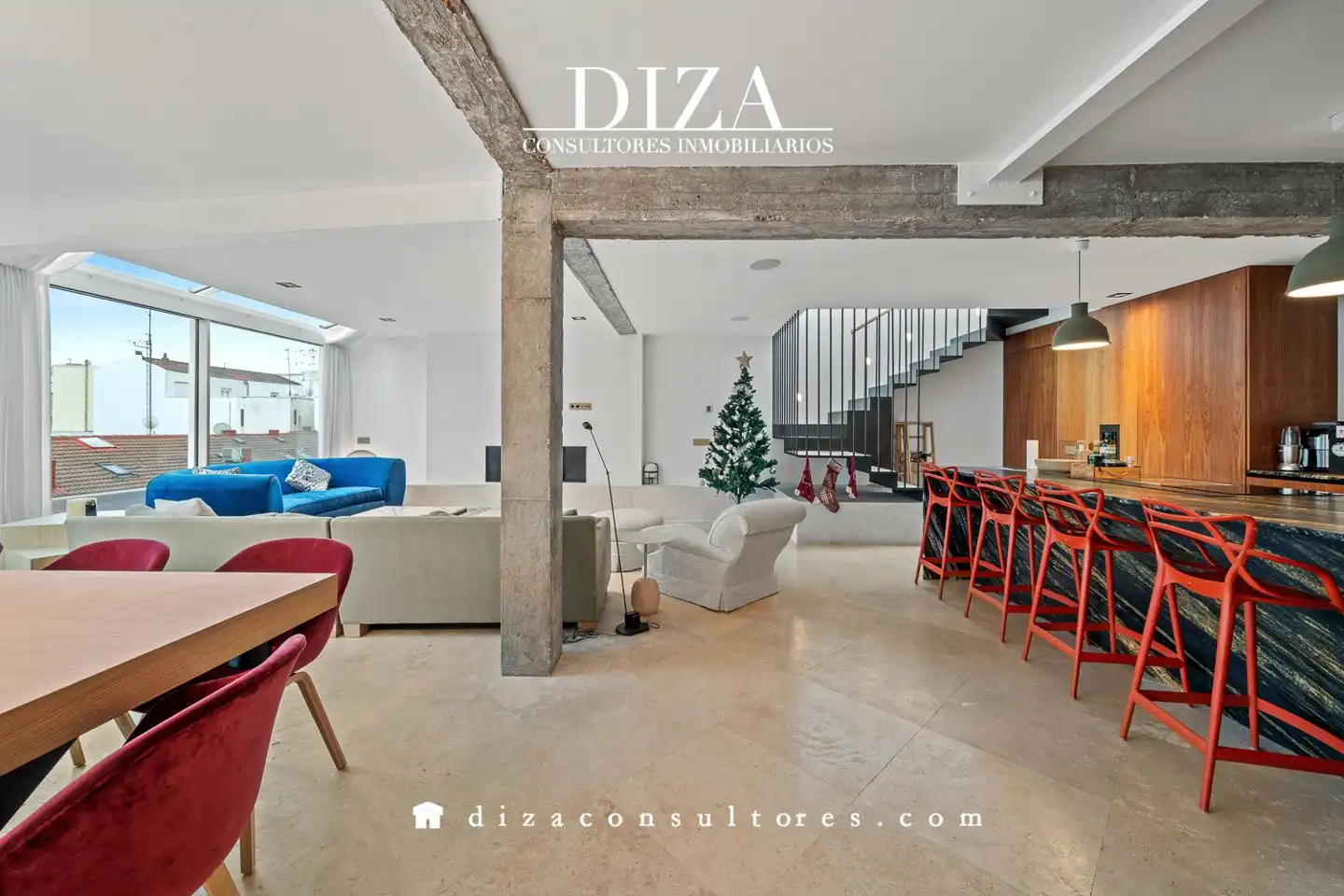 Exterior view of Attic for sale in Madrid  with Air Conditioner, Terrace and Storage room