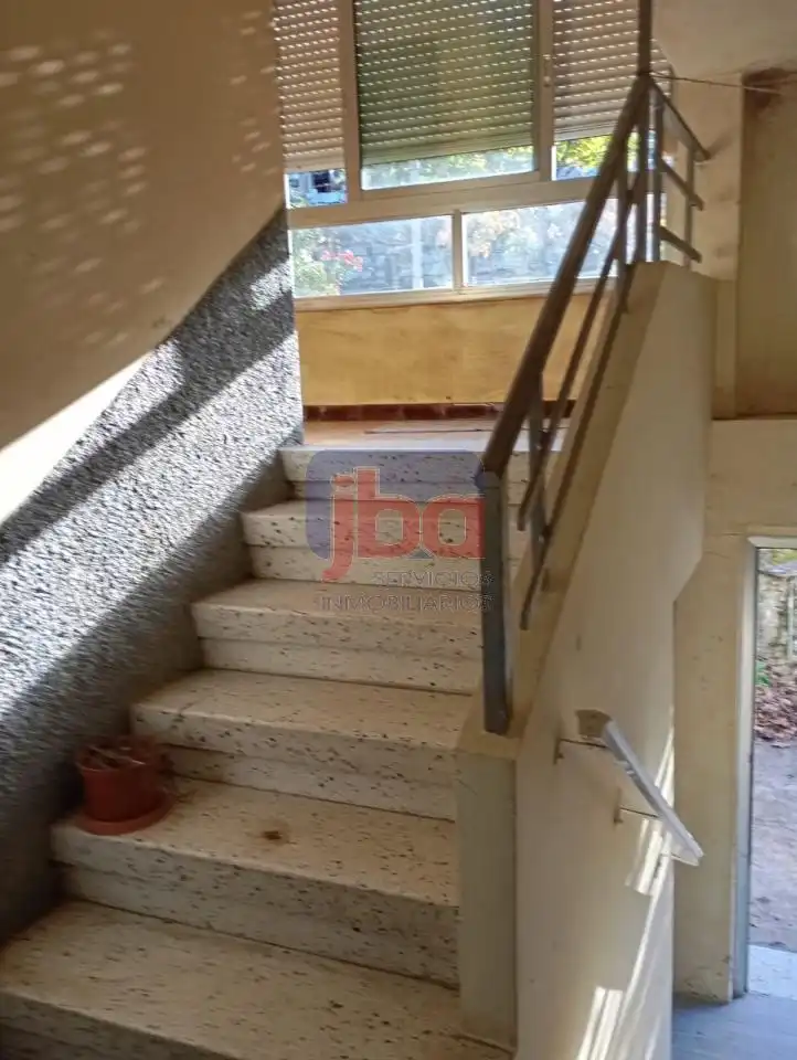 Haus oder Chalet zum Verkauf in Lobeira mit Privatgarten