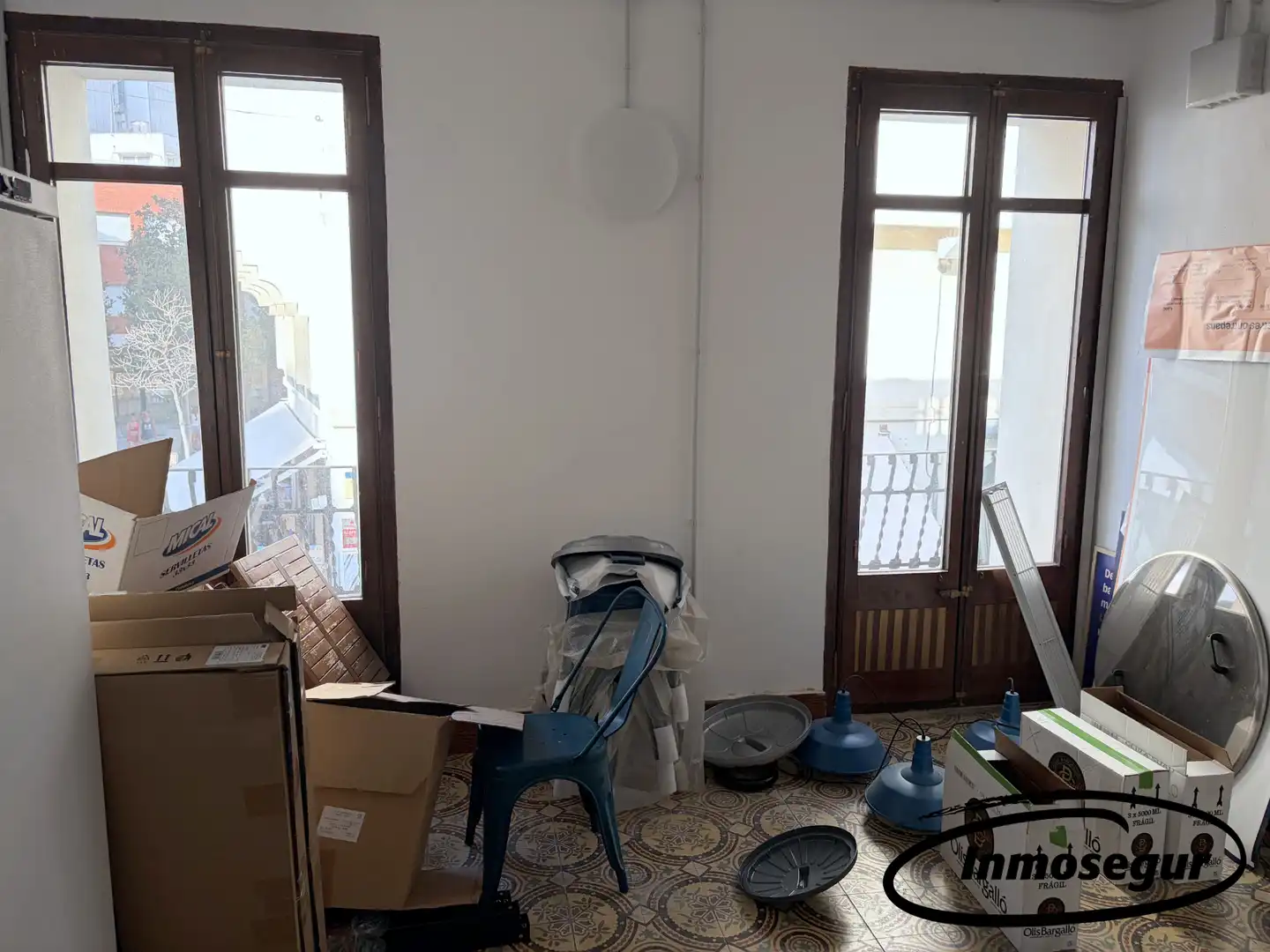 Gemischtgenutztes Gebäude zum Verkauf in Carrer de Sant Jordi 1, imagen 23