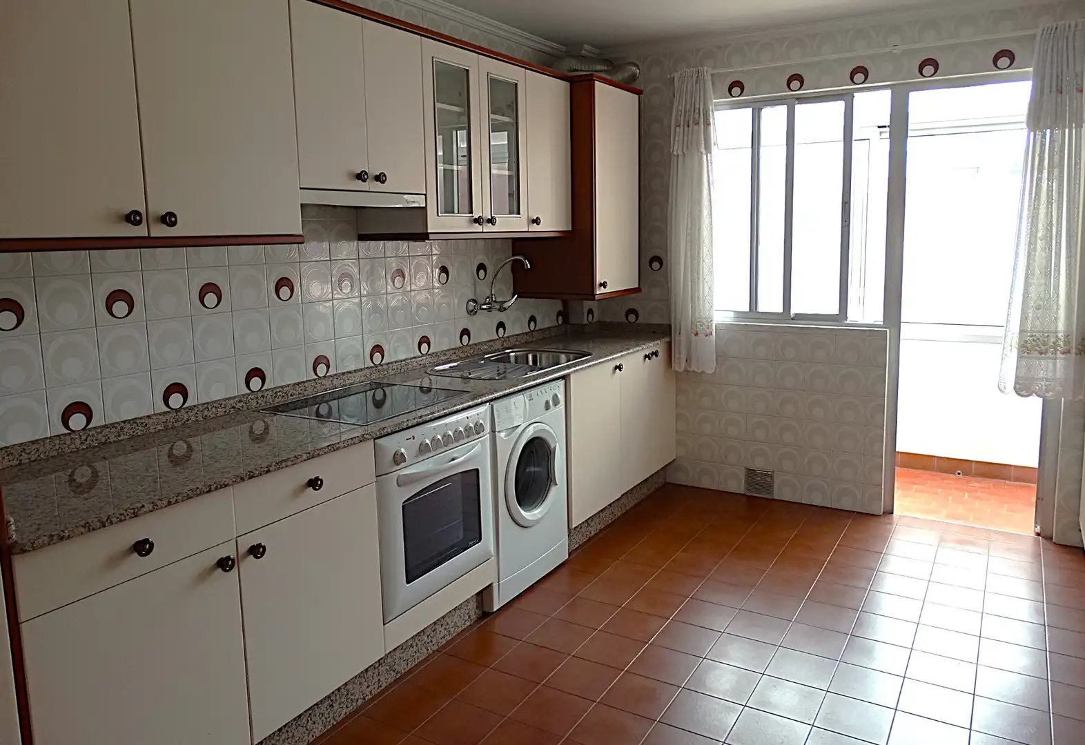 Cuina de Pis en venda en Mugardos amb Calefacció, Parquet i Terrassa
