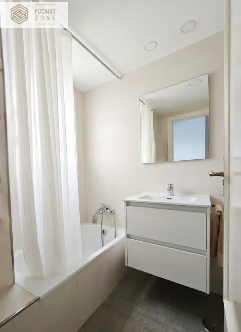 Bathroom of Flat for sale in Málaga  with Air Conditioner, Heating and Private garden