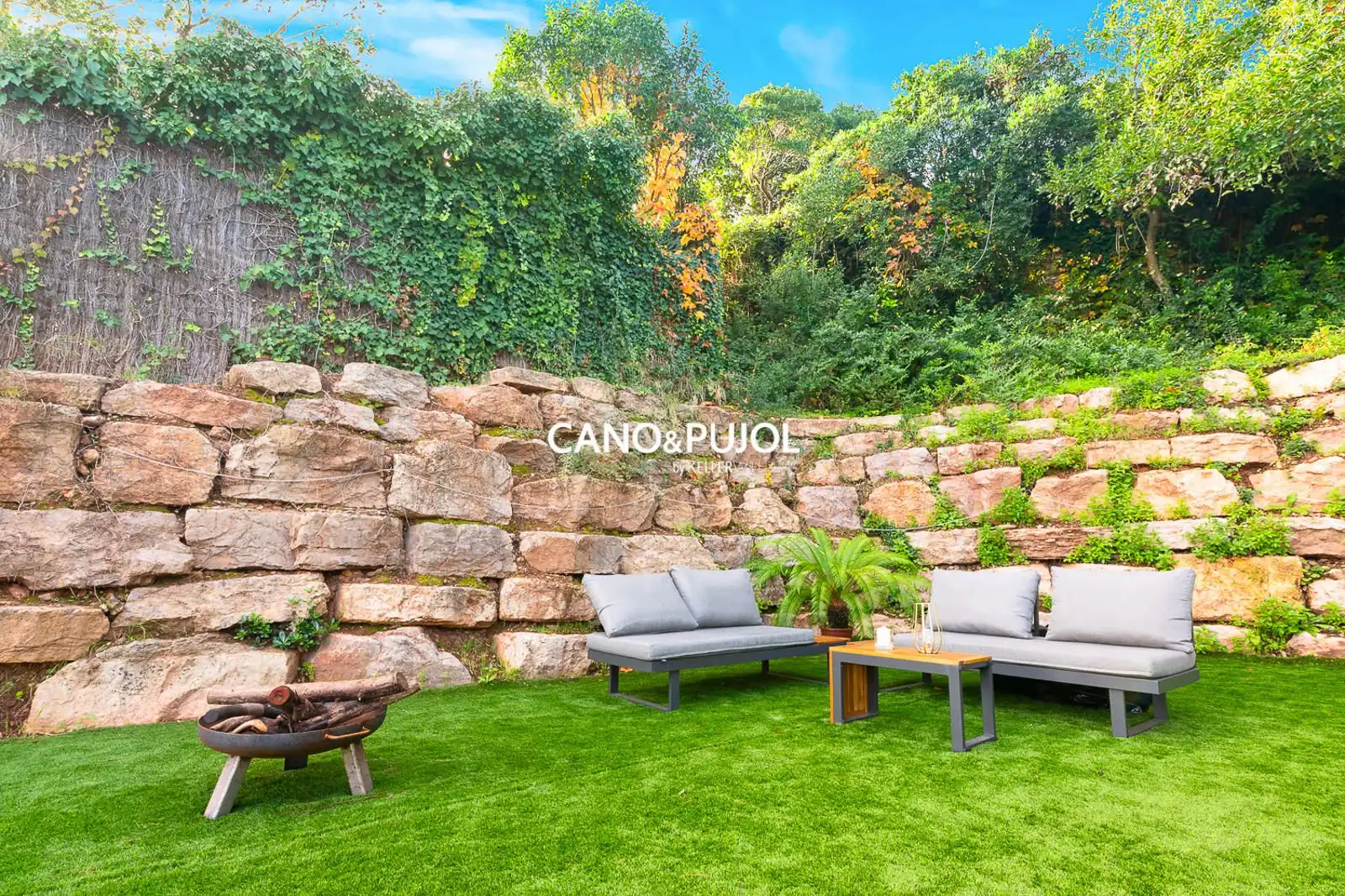 Terrace of Houses for sale in Sant Cugat del Vallès  with Air Conditioner, Terrace and Swimming Pool