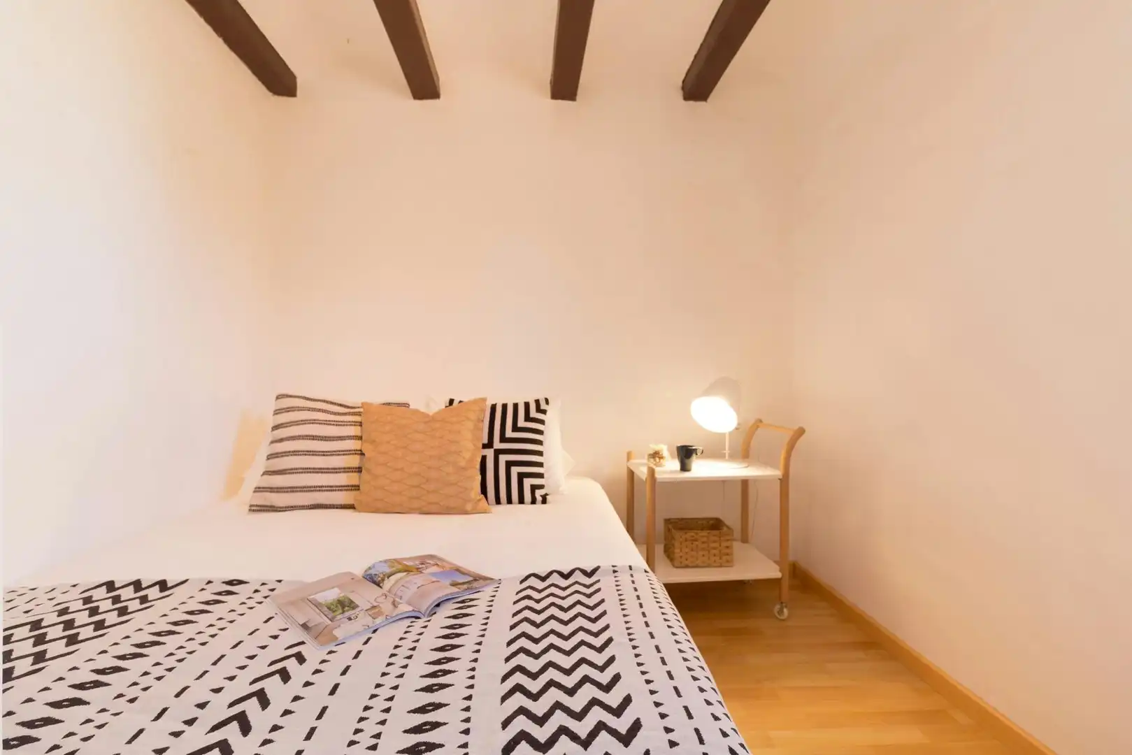 Bedroom of Flat for rent in Barcelona  with Air Conditioner, Heating and Furnished