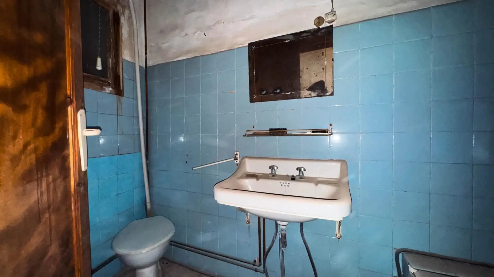 Bathroom of Detached homes for sale in Aspe