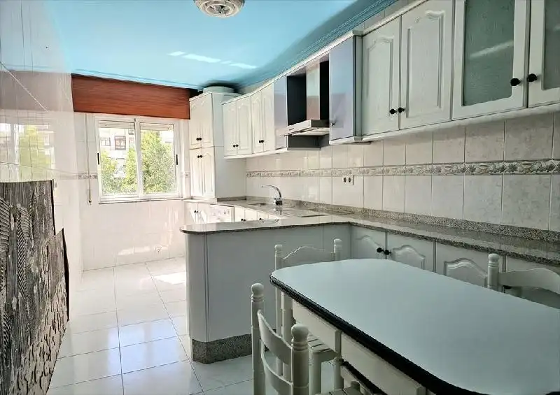 Kitchen of Flat for sale in Ribeira  with Storage room