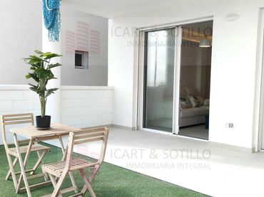 Apartament amb piscina en venda a Cala del Puntal