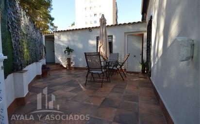 Terrassa de Casa o xalet en venda en Cartagena amb Aire condicionat i Jardí privat