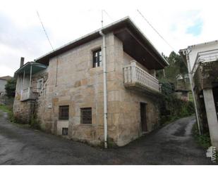 Vista exterior de Casa o xalet en venda en Punxín amb Jardí privat