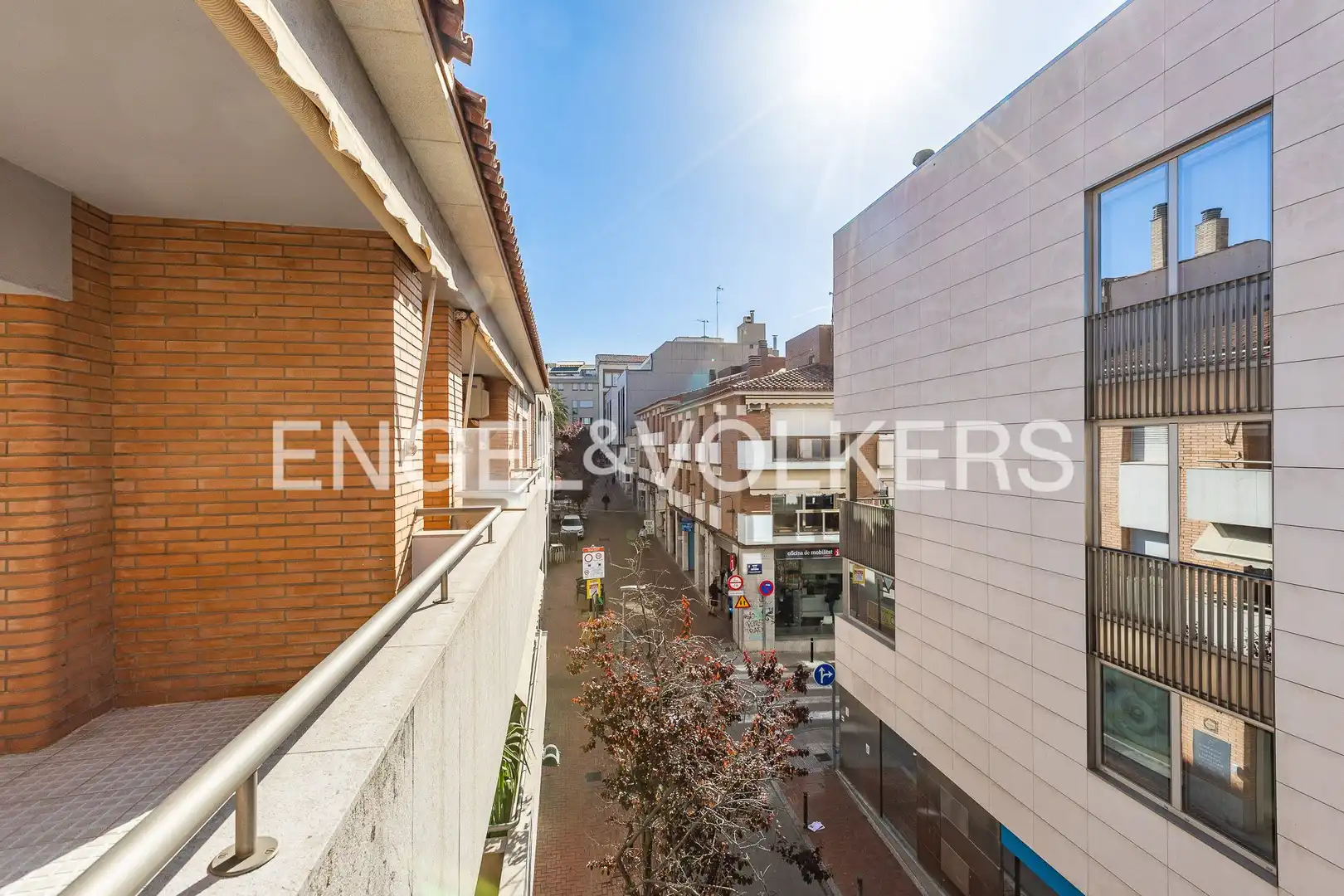 Vista exterior de Dúplex en venta en Terrassa con Aire acondicionado, Calefacción y Terraza