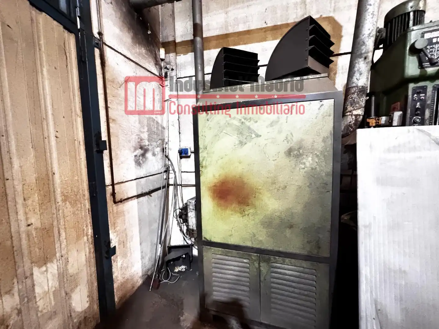 Industrial buildings for sale in Loeches