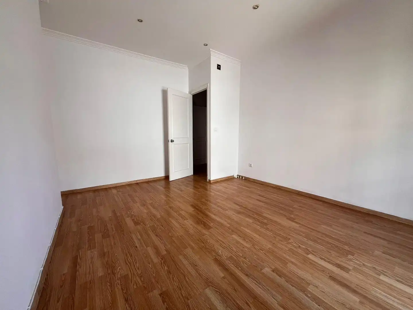 Flat for rent in Jerez de la Frontera  with Air Conditioner and Balcony