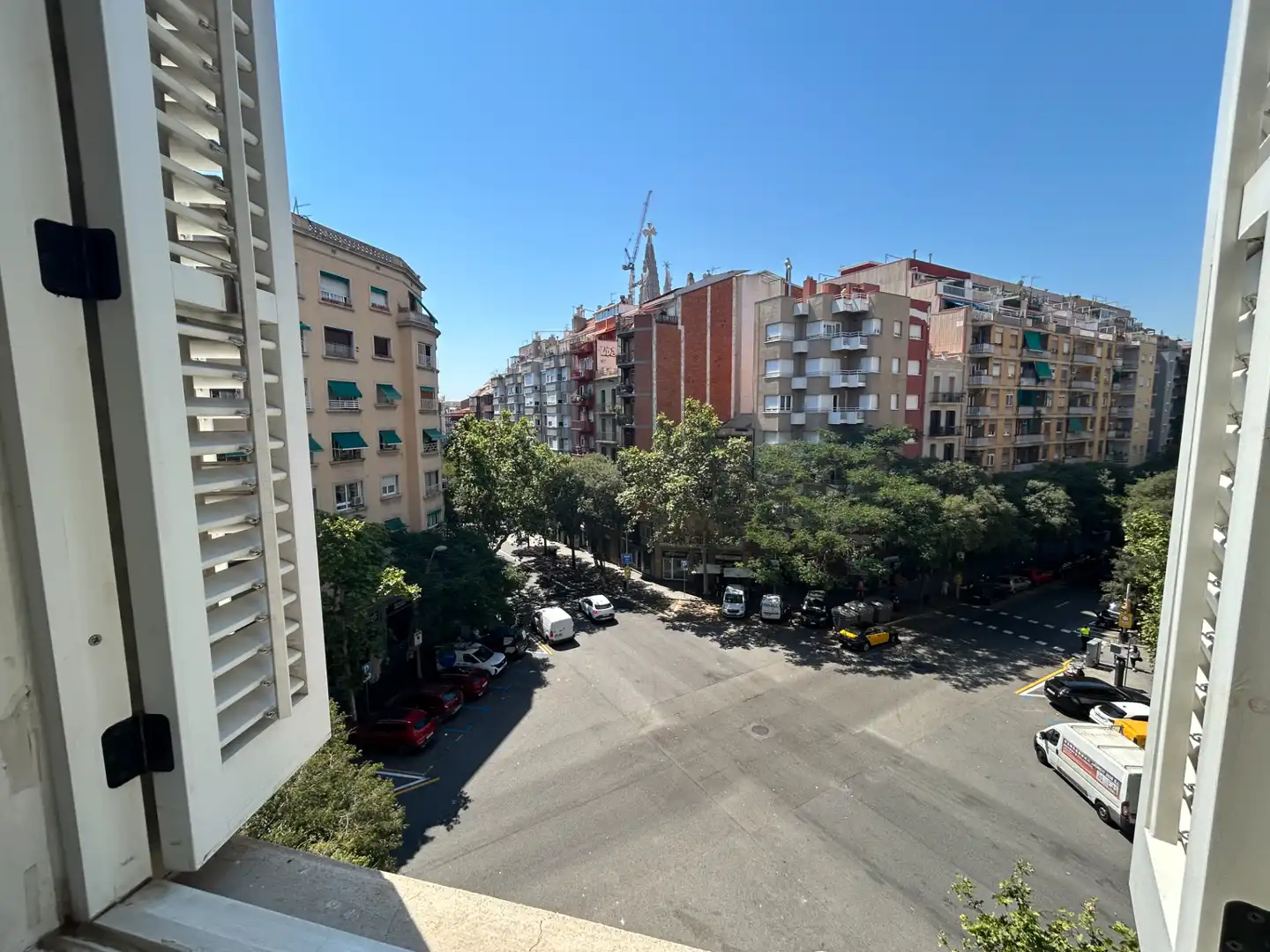 Vista exterior de Piso en venta en Barcelona con Aire acondicionado, Calefacción y Amueblado
