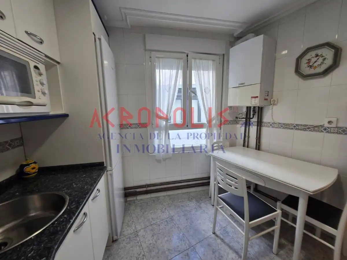 Wohnung zur Miete in Casco Antiguo