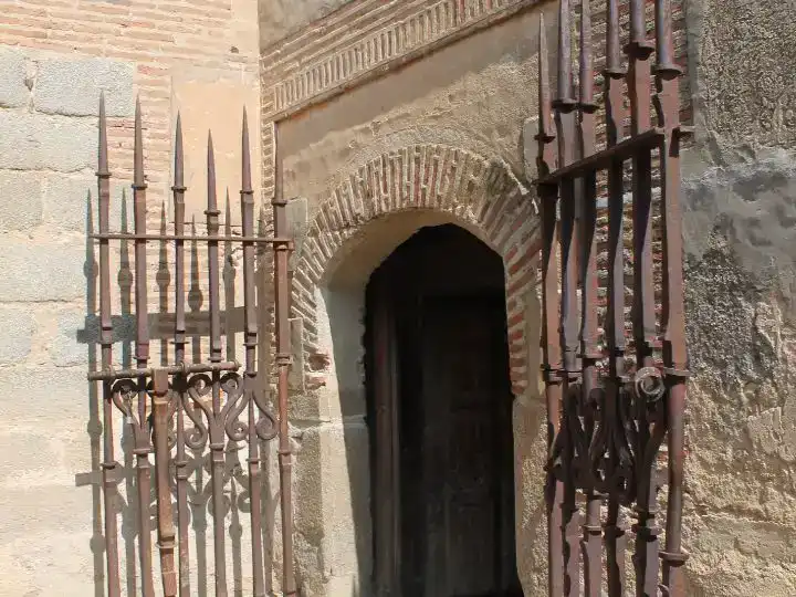 Wohnung zum Verkauf in Narros de Saldueña mit Möbliert