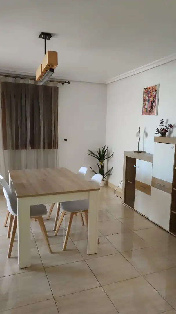Comedor de Piso de alquiler en Málaga Capital con Aire acondicionado, Terraza y Amueblado