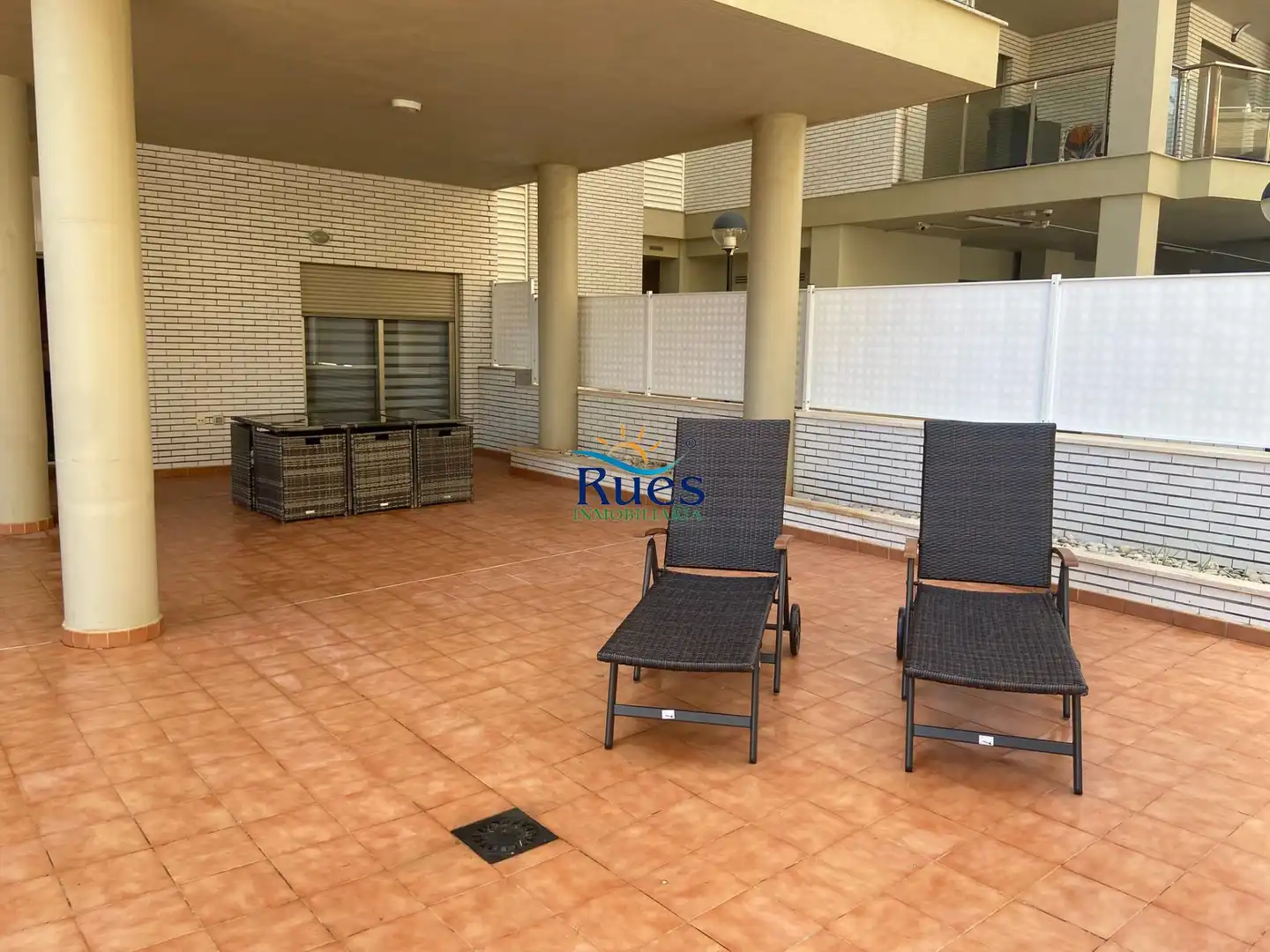 Terrasse von Erdgeschoss zum Verkauf in Oropesa del Mar / Orpesa mit Heizung, Terrasse und Abstellraum