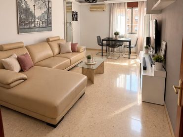 Piso con balcón en venta en Avenida de Europa
