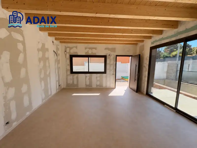 Casa o chalet en venta en Roda de Berà con Calefacción, Terraza y Piscina