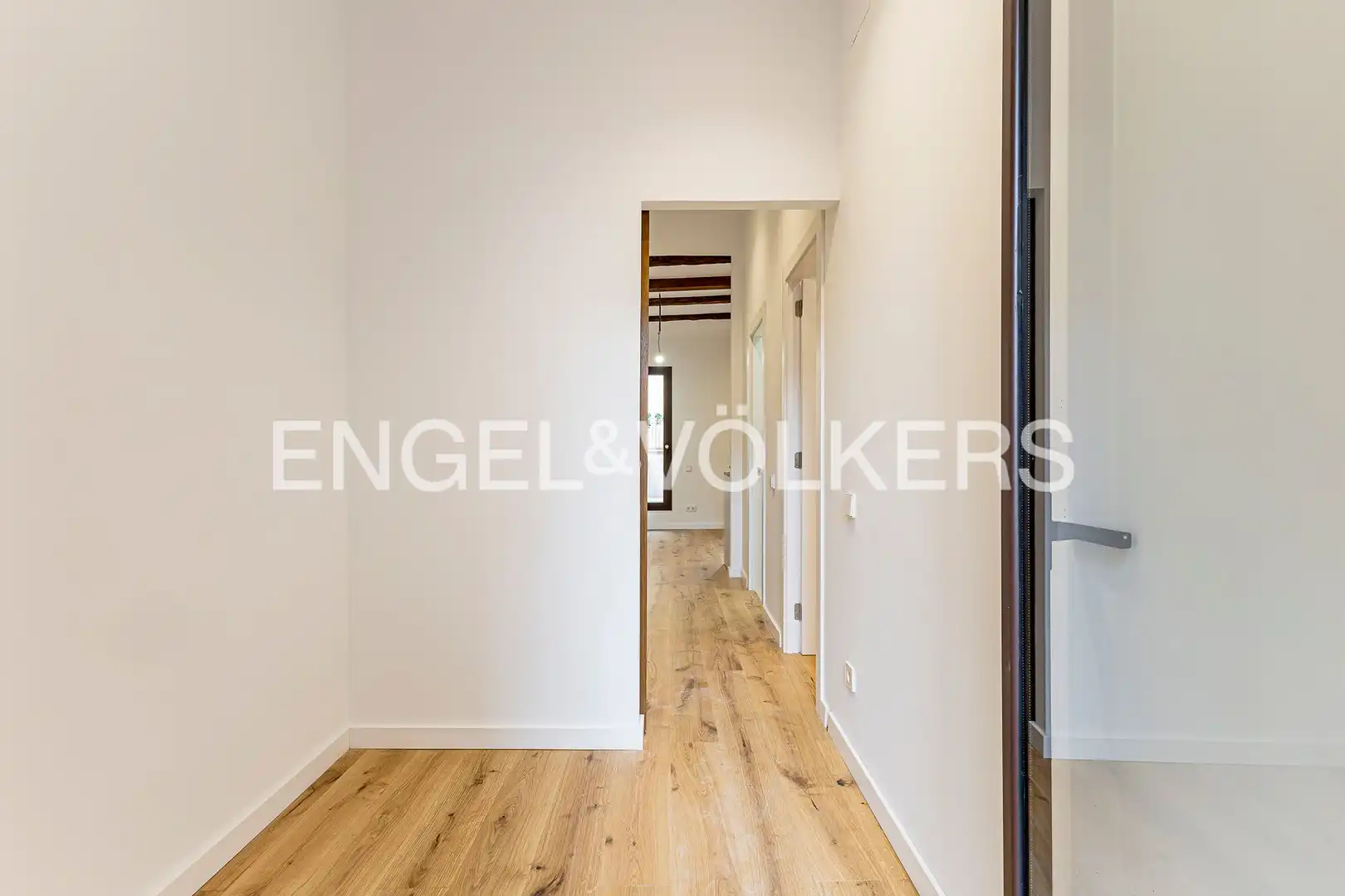 Flat for sale in Barcelona  with Heating and Balcony