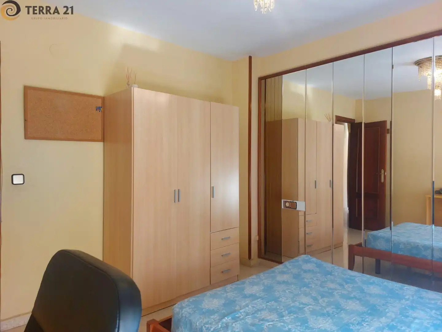 Bedroom of Flat for rent in Jaén