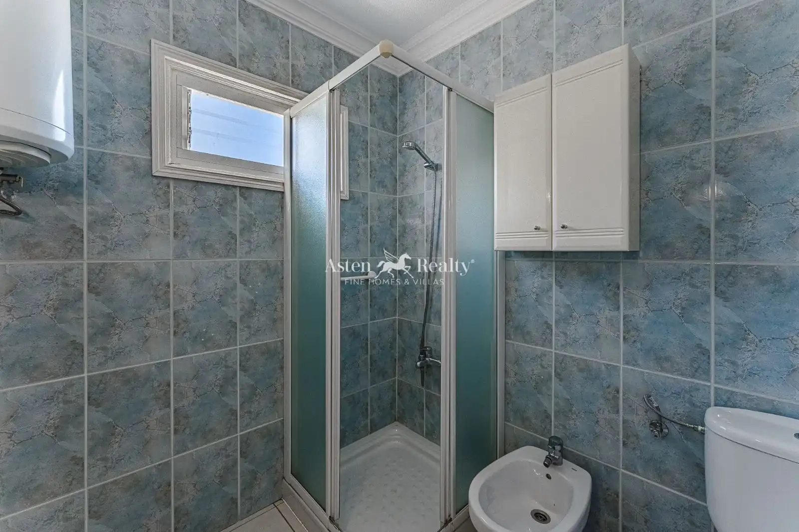 Badezimmer von Gebäude zum Verkauf in Adeje