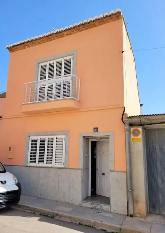 Casa amb jardí en venda a Calle Calle San Fernando