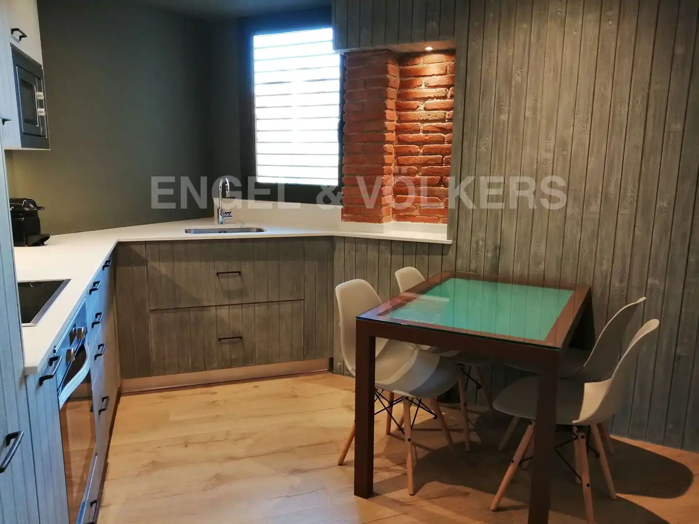 Kitchen of Flat for rent in Barcelona  with Heating, Parquet flooring and Terrace