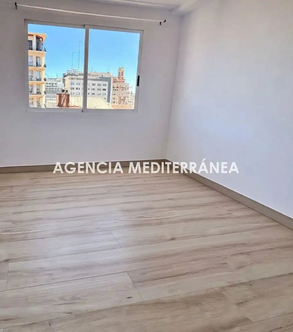 Habitación de Oficina en venta en Valencia con Aire acondicionado, Calefacción y Terraza
