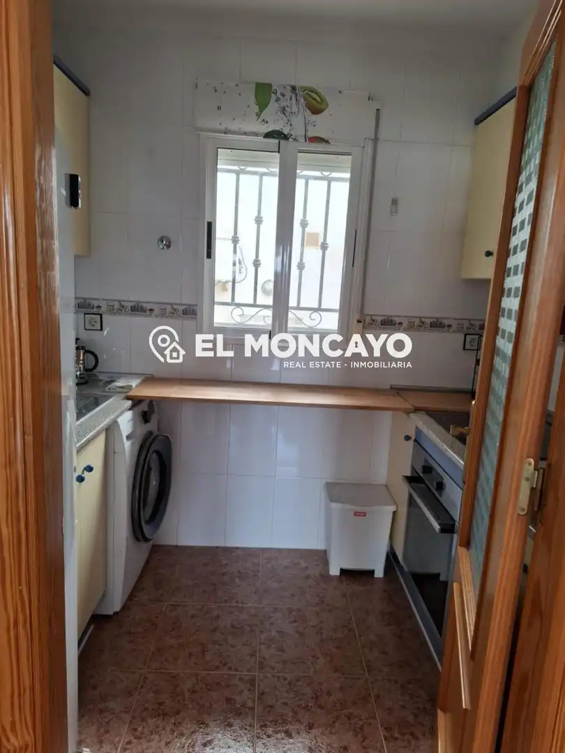 Cuina de Casa o xalet en venda en Orihuela amb Aire condicionat, Calefacció i Jardí privat