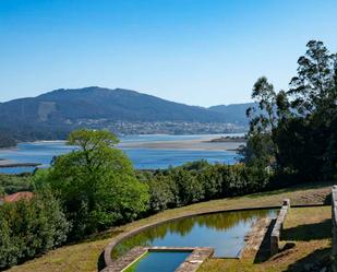 Jardí de Edifici en venda en Ponteceso