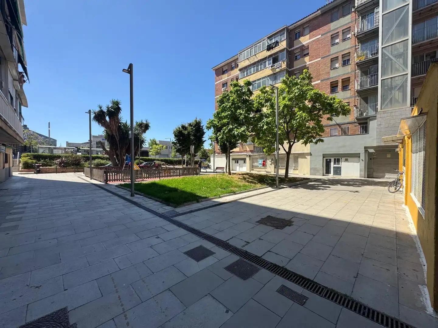 Vista exterior de Pis en venda en Sant Boi de Llobregat