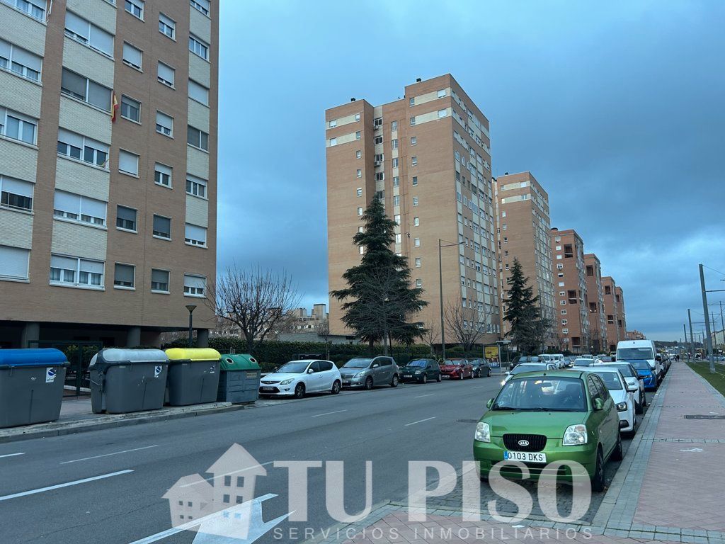 Exterior view of Flat for sale in Parla  with Heating, Storage room and Community pool