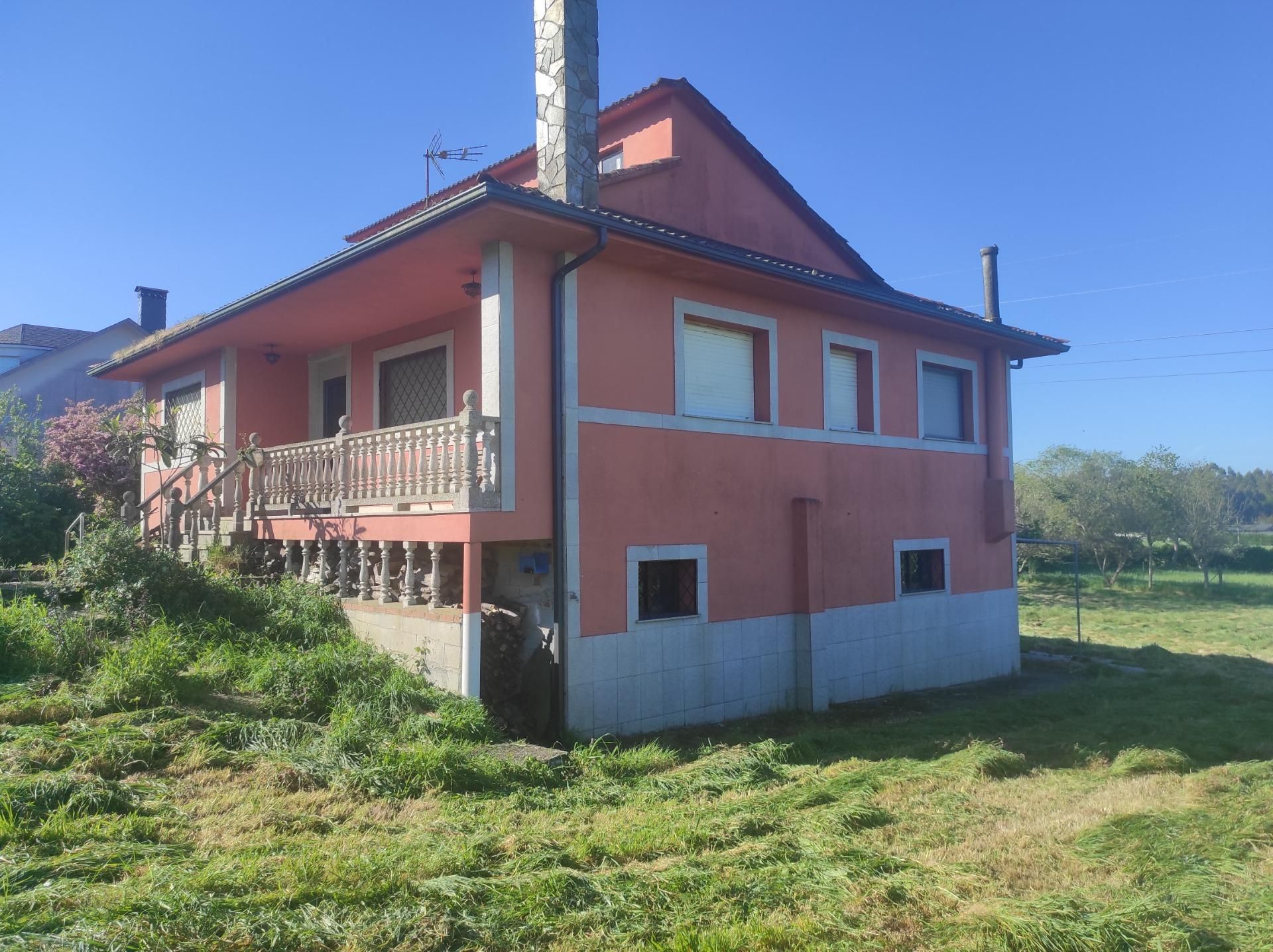 Vista exterior de Casa o xalet en venda en Arzúa amb Calefacció, Jardí privat i Terrassa