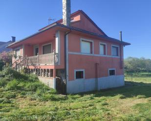 Vista exterior de Casa o xalet en venda en Arzúa amb Calefacció, Jardí privat i Terrassa