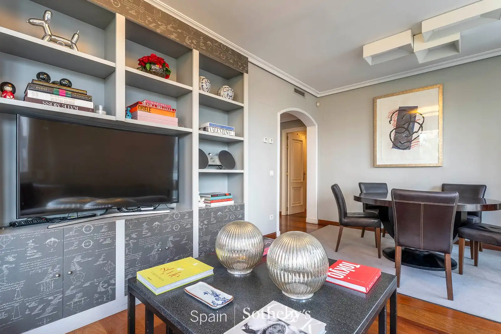 Sala d'estar de Apartament en venda en Madrid amb Aire condicionat, Calefacció i Traster